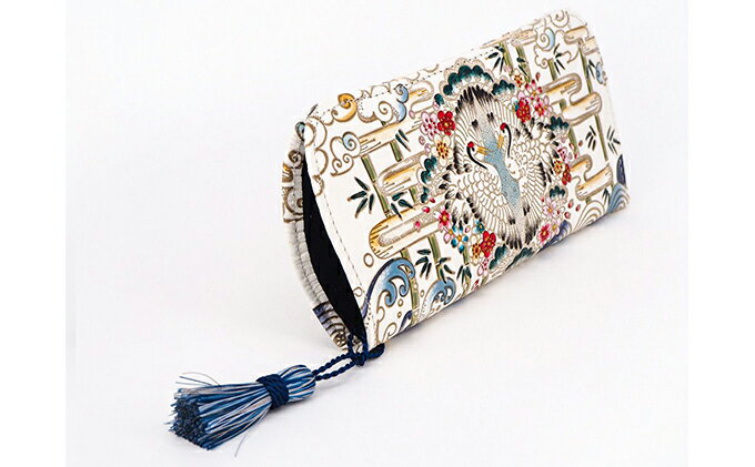 【ふるさと納税】メガネケース むかい鶴 文庫屋大関 メガネ ケース メガネ入れ 本革 牛革 革 皮革 軽量 スリム コンパクト 収納 工芸品 工芸 雑貨 和柄 和 和風 日本製 民芸品 ファッション小物 縁起物 眼鏡ケース 東京 墨田区　お届け：発送可能時期より順次配送 サムネイル3