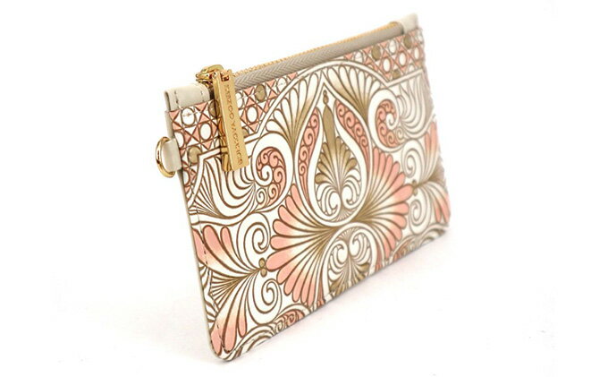 【ふるさと納税】【文庫屋大関】すっきりカードケース　ロカイユ＜ベビーピンク＞【皮革工芸品】 ファッション小物 雑貨 フラグメントケース 小銭入れ付き 収納 スマート 日本製 　お届け：発送可能時期より順次配送 サムネイル3