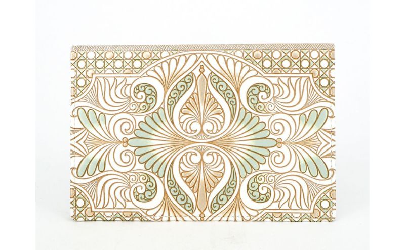 【ふるさと納税】ケース パーソナルホルダー ロカイユ ペールカーキ 文庫屋大関 ポーチ 通帳ケース 通帳入れ カードケース パスケース 通帳 収納 収納ポーチ 本革 革 皮革 雑貨 おしゃれ 日本製 東京　お届け：発送可能時期より順次配送 サムネイル2