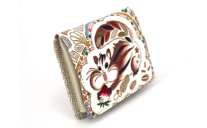 【ふるさと納税】【文庫屋大関】箱まち小銭入れ くいしんぼリス【皮革工芸品】 革製品 工芸品 民芸品 牛革 財布 小銭入れ 小物入れ お祝い ギフト プレゼント 墨田区 東京都　お届け：発送可能時期より順次配送 サムネイル3