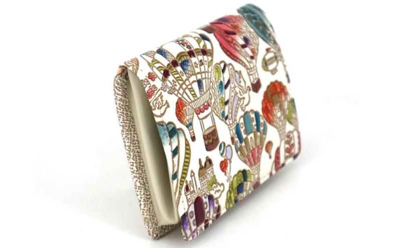 【ふるさと納税】【文庫屋大関】箱まち小銭入れ 気球【皮革工芸品】 革製品 工芸品 民芸品 牛革 財布 小銭入れ 小物入れ お祝い ギフト プレゼント 墨田区 東京都　お届け：発送可能時期より順次配送 サムネイル3