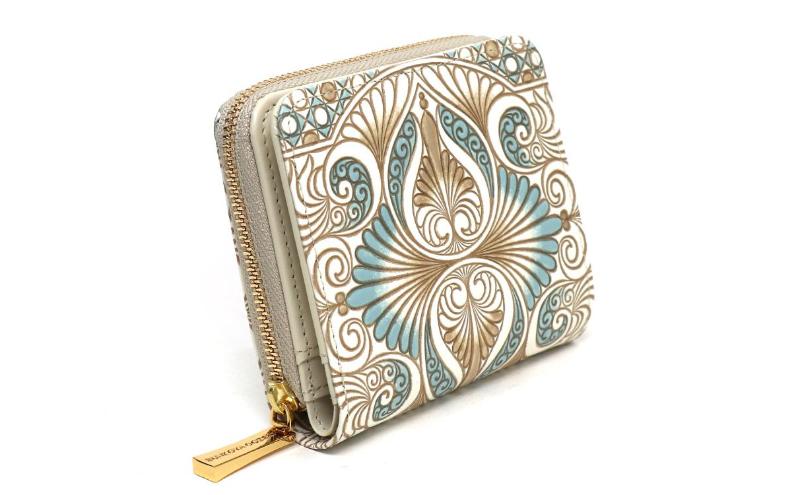 【ふるさと納税】【文庫屋大関】二つ折りファスナーミニ財布 ロカイユ＜ブルーグレー＞【皮革工芸品】財布 二つ折り 小物 お札 カード 小銭 コンパクト 牛革 手作り 日本製 墨田区 東京都　お届け：発送可能時期より順次配送 サムネイル3