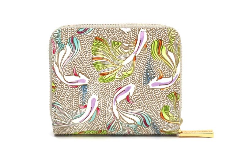 【ふるさと納税】【文庫屋大関】二つ折りファスナーミニ財布 ラビリンスフィッシュ＜グリーン＞【皮革工芸品】財布 二つ折り 小物 お札 カード 小銭 コンパクト 牛革 手作り 日本製 墨田区 東京都　お届け：発送可能時期より順次配送 サムネイル3