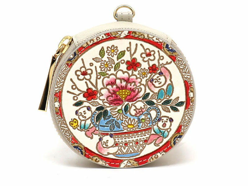 【文庫屋大関】マカロンポーチ 唐子【皮革工芸品】 ポーチ ミニポーチ 小物入れ アクセサリー入れ イヤホン入れ 収納 保管ケース 手のひらサイズ 本革 革 皮革 工芸品 工芸 雑貨 ギフト プレゼント 日本製 東京