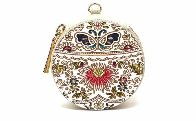 【ふるさと納税】【文庫屋大関】マカロンポーチ 茉莉花＜珊瑚＞【皮革工芸品】 ポーチ ミニポーチ 小物入れ アクセサリー入れ イヤホン入れ 収納 保管ケース 手のひらサイズ 本革 革 皮革 工芸品 工芸 雑貨 ギフト プレゼント 日本製 東京 サムネイル2