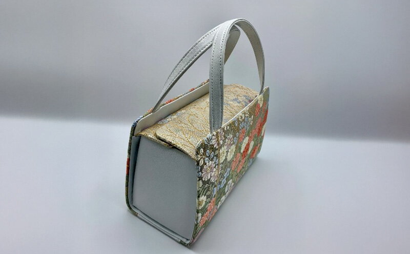 【ふるさと納税】バッグ 珠陽工芸 上合わせフォーマルボストンバッグ 正絹花柄織物 鞄 カバン ボストンバッグ レディース フォーマル 工芸品 自立型 牛革 ファッション 洋装 和装 雑貨 墨田区 東京都 サムネイル3