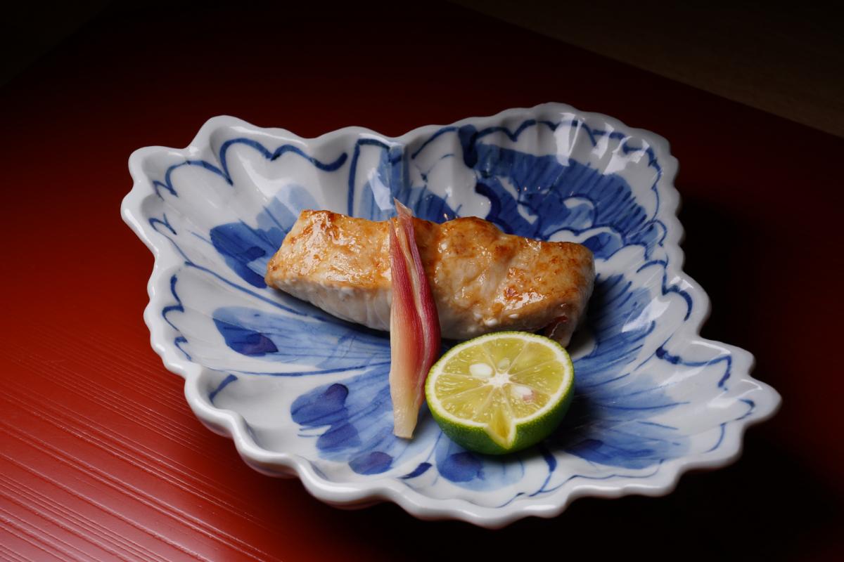【ふるさと納税】日本料理たかはし ふるさと納税限定2万円コースお食事券 東京都 江東区 チケット 記念日 誕生日 特別 非日常 ディナー コース料理 和食 予約 送料無料 サムネイル3