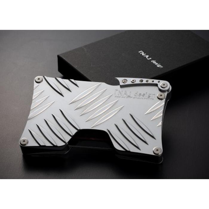 職人の技と遊び心が光るカードケース　チェッカープレート　CARD CASE | カードケース ユニーク ビジネス 名刺入れ メタリック おしゃれ 送料無料 東京 八王子