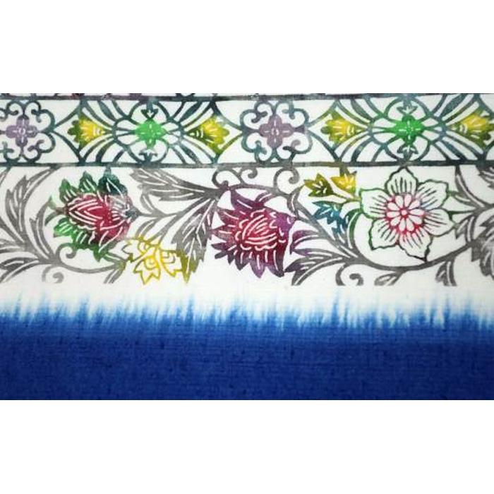 【ふるさと納税】職人が丹精込めて染めあげた世界で一つだけの「手差し型染め　半幅帯」（唐草柄・青系） | 帯 おび 青 和装 着物 一点物 伝統 送料無料 東京 八王子 サムネイル3