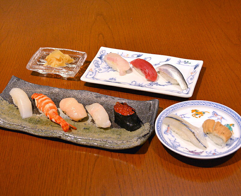 【ふるさと納税】【竜の鮨】 おまかせにぎり寿司10貫一人前5,000円分 お食事券1枚 - 画像2