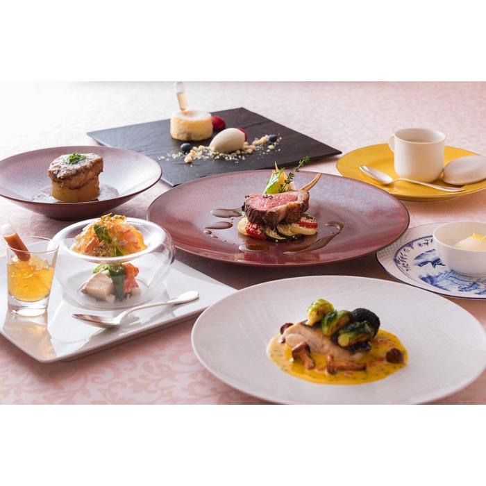 【ふるさと納税】横浜ベイホテル東急 エグゼクティブツインパークビュー ペアご宿泊券（クイーン・アリス ディナー付） | バルコニー付 1泊2名 平日限定 記念日ステイ みなとみらい 観光 大観覧車 ｜神奈川県 横浜市 - 画像3