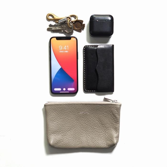 【ふるさと納税】MASSTARD -MINIMAL LEATHER POUCH SMALL- GREIGE | バッグ ファッション 人気 おすすめ 送料無料 サムネイル3