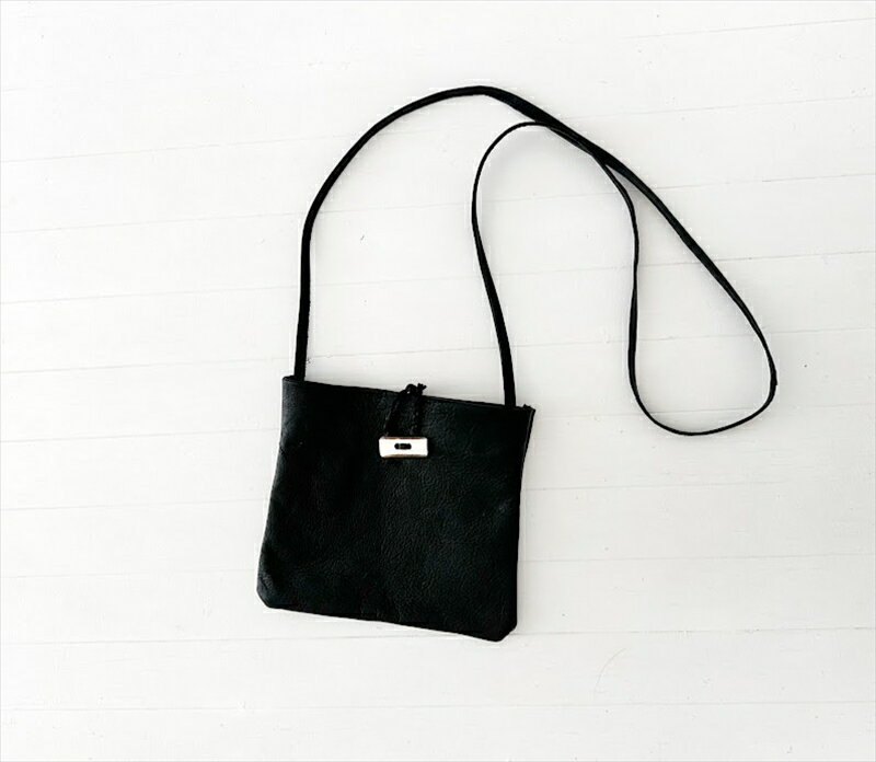 鹿の角ボタンのサコッシュ(ブラック)【 神奈川県 小田原市 】