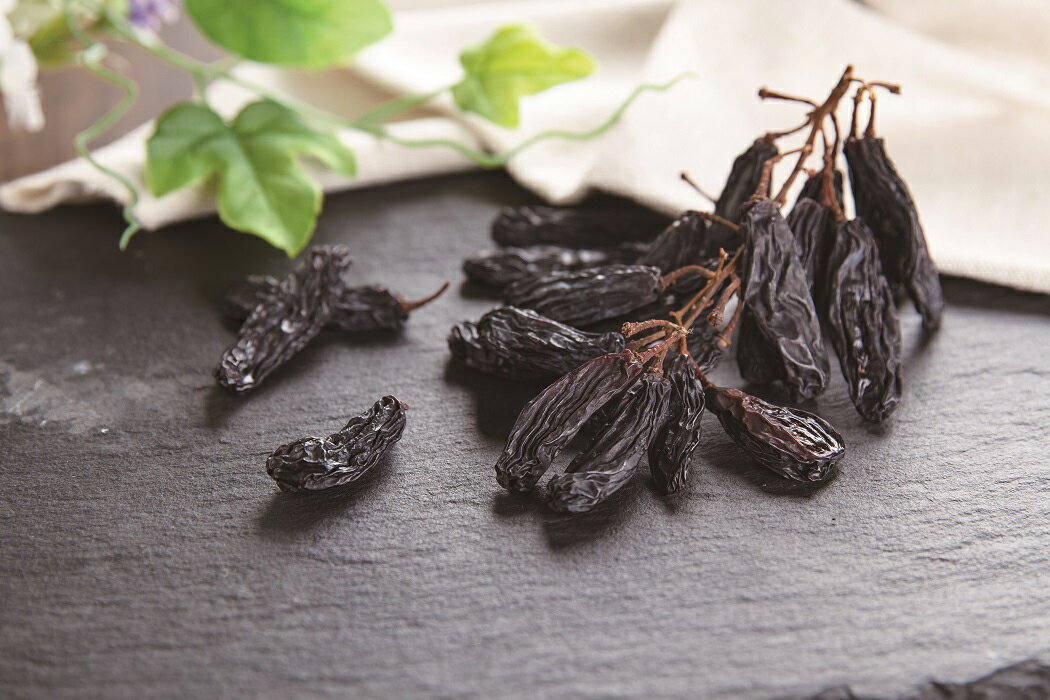 【ふるさと納税】龍屋物産 枝付き干しぶどう オーストラリア産 計480g (80g×6袋)｜果物サプリメント ブドウ 葡萄 ポリフェノール 防災食品 非常食 備蓄食 保存食 [0631] サムネイル2