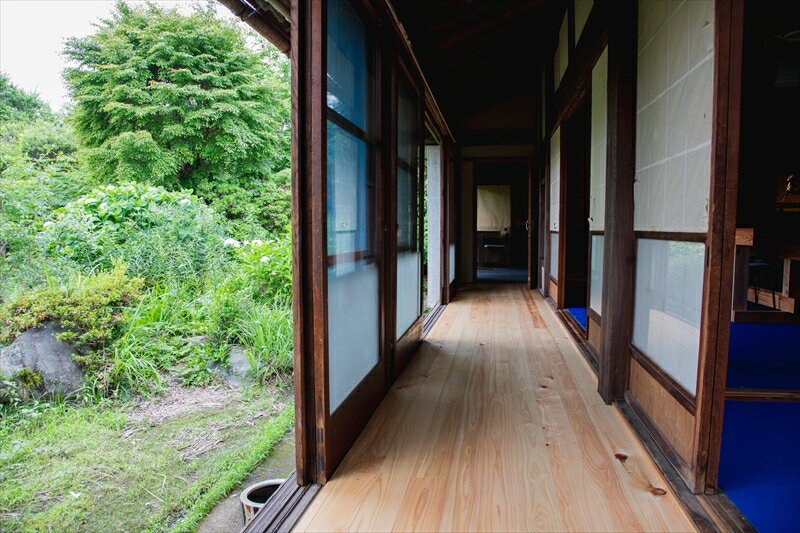 古民家コワーキング・イベントスペース貸切利用【当社が運営する　古民家　リノベーション　コワーキング　イベントスペース　地域交流拠点　mado　貸切利用　仕事や親睦 神奈川県 南足柄市 】