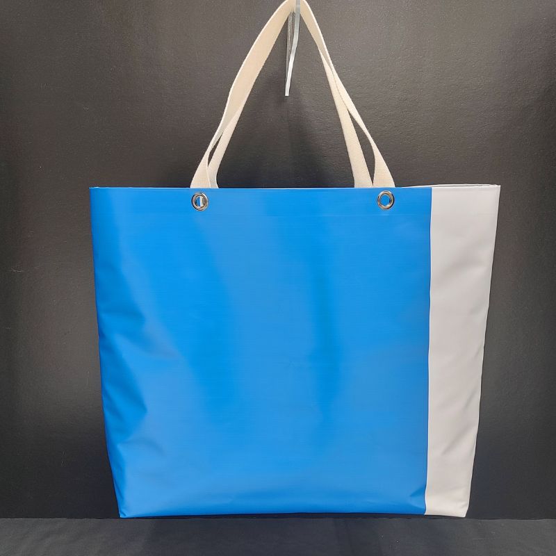 アップサイクルバック 軽い 丈夫 濡れてもOK 使用用途 無限大 BIGトートバッグ ファッション かばん 防水 ターポリン