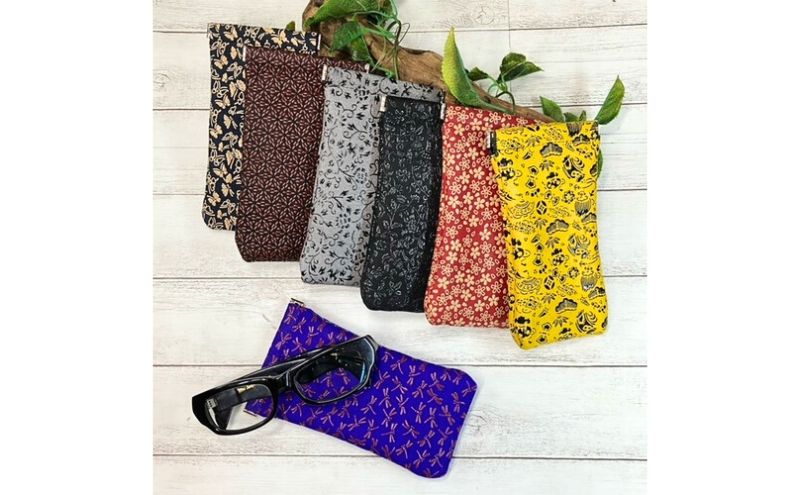 【ふるさと納税】印伝（鹿革）の眼鏡・サングラスケース 小物 雑貨 眼鏡ケース イタリア製シュリンクレザー 文具ケース 電子タバコケース 伝統工芸 サムネイル2