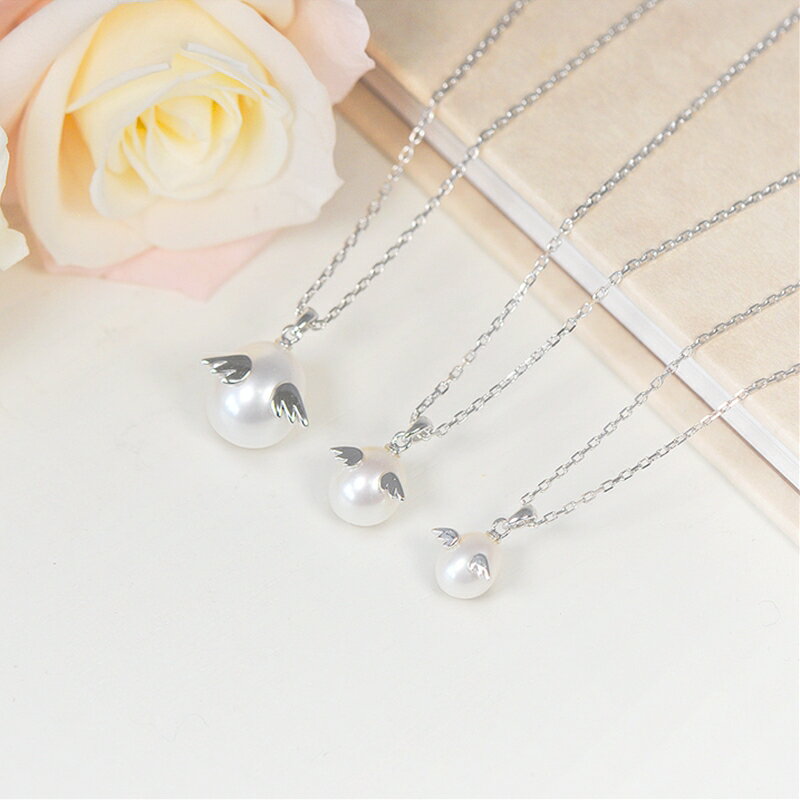 【ふるさと納税】天使の卵 パールペンダント（ホワイト 大） アクセサリー【 神奈川県 大磯町 パールネックレス レディースジュエリー ファッション小物 天然パール ロジウム加工 シルバー 誕生日 お祝い ギフト 贈り物 ファッションペンダント】 サムネイル2