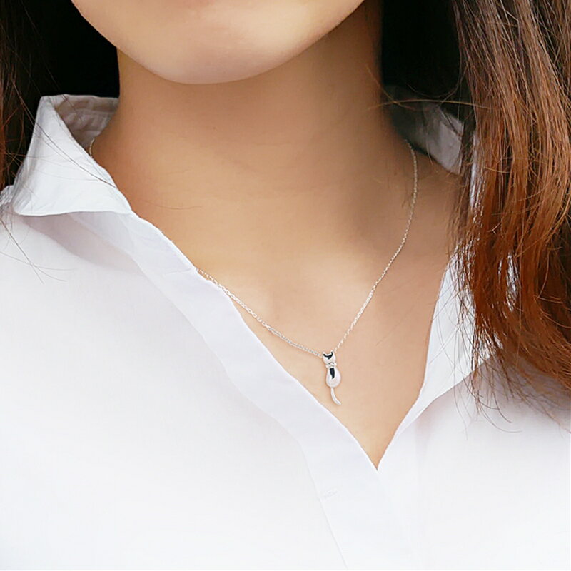 【ふるさと納税】未来天使 ネコダイヤモンド ネックレス アクセサリー【 神奈川県 大磯町 シルバー宝石 レディースジュエリー ダイヤモンド ダイアモンド アクセ ロールチェーン 首輪 誕生日 お祝い ギフト 母の日プレゼント 贈り物 ファッション小物 ペンダント 】 サムネイル3