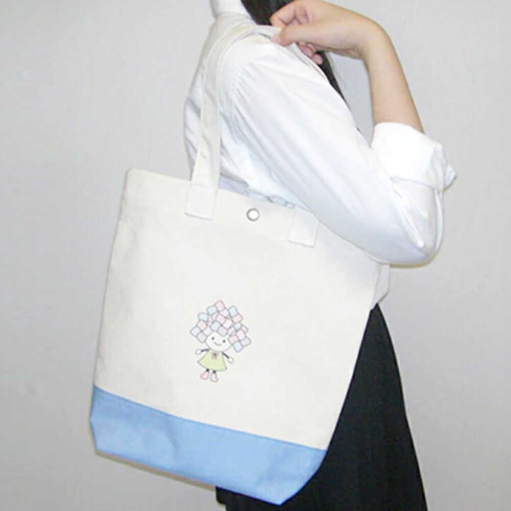 【ふるさと納税】あじさいちゃん トートバッグ 中【株式会社山崎屋】神奈川県開成町 ご当地 キャラクター グッズ セット ゆるキャラ 雑貨 マスコットキャラクター ゆるキャラ ご当地キャラ かわいい トート バッグ 鞄 帆布 [BDAC001] サムネイル3