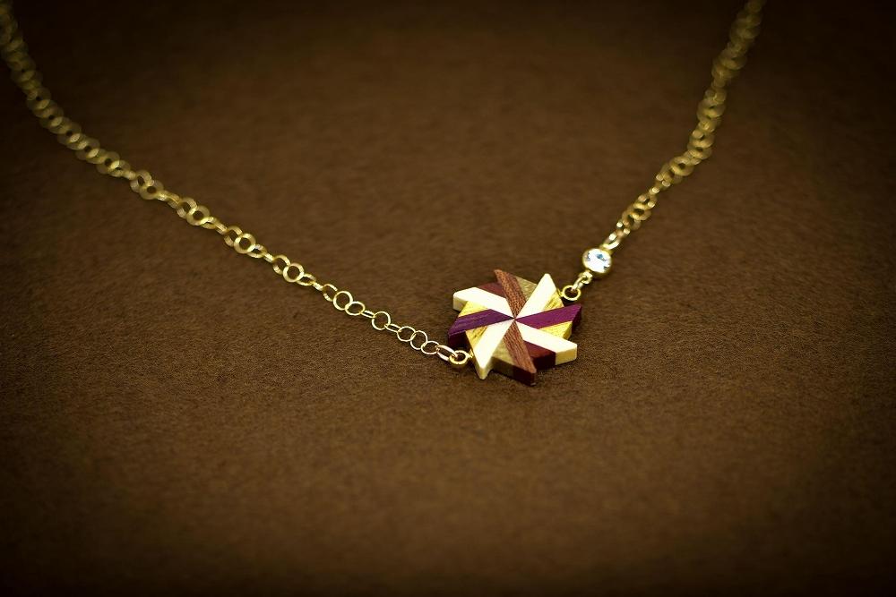 【ふるさと納税】箱根寄木細工　風車＆ジルコニア　ペンダント | 工芸品 装飾品 民芸品 木工品 寄木細工 クラフト 木製 ペンダント 風車 天然素材 デザイン 伝統工芸 人気 おすすめ ギフト 伝統 日本製 観光 お土産 送料無料 神奈川 箱根 サムネイル2