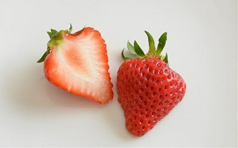 【ふるさと納税】【先行予約・数量限定】越後姫 24～30粒 甘くてジューシー！新潟ブランドいちご ファームくじらなみより直送[ZB360]【 新潟県 柏崎市 】 サムネイル3