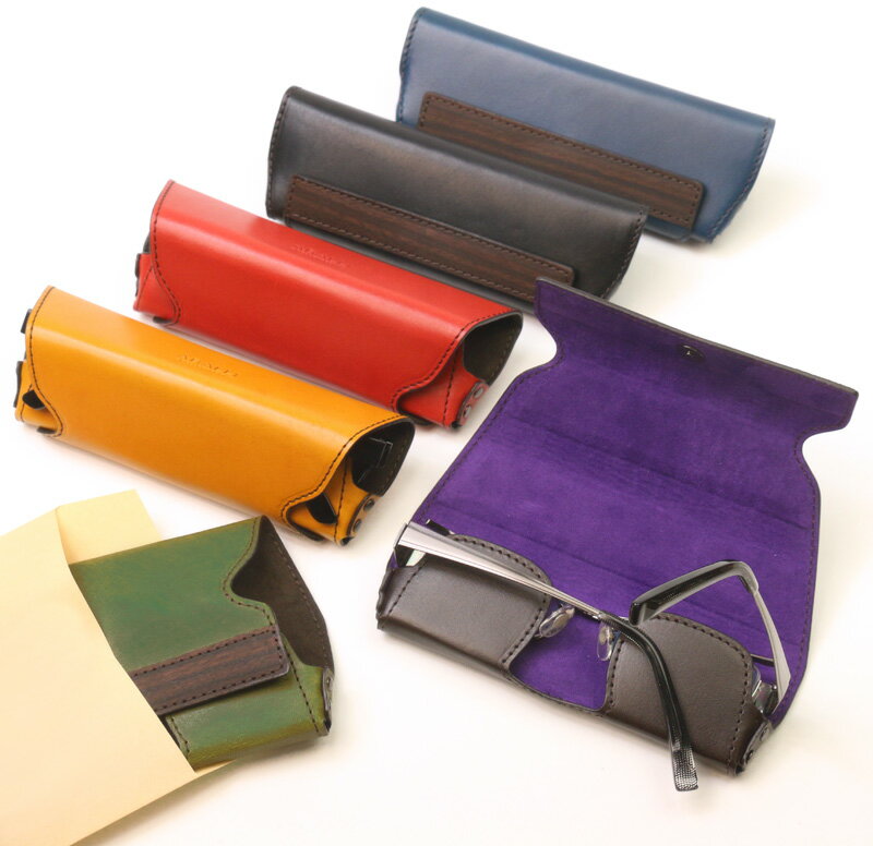 【こだわりの革アイテム】【選べる6色】メガネケース［レギュラーサイズ］ 牛革 本革 レザー 眼鏡ケース めがねケース 老眼鏡ケース メガネ入れ コンパクト 贈り物 プレゼン ト 新潟県 村上市 1087001 1087002 1087003 1087004 1087005 1087006 1087999