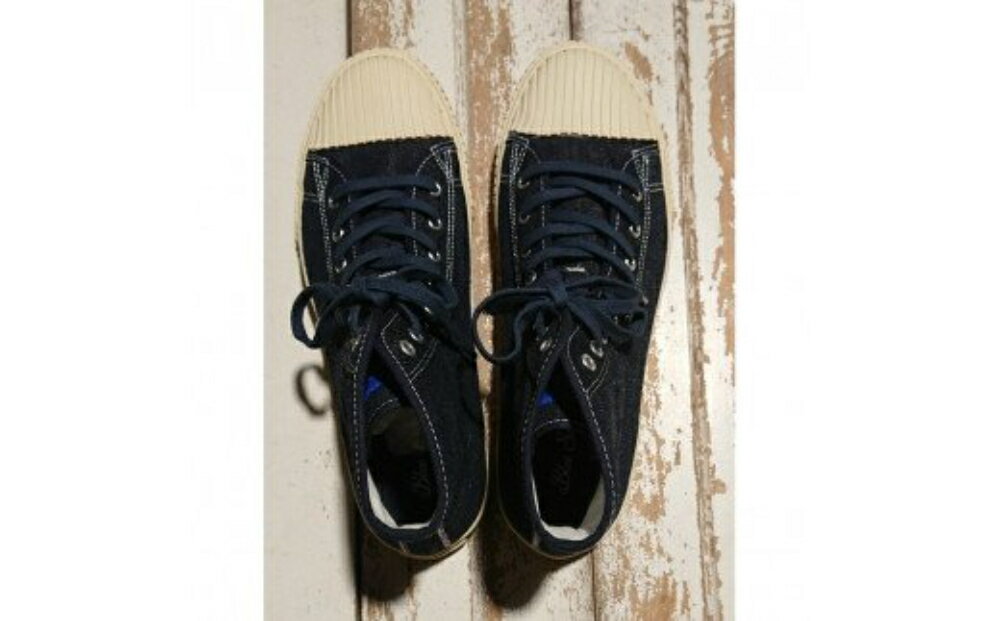 【ふるさと納税】数量限定 Blue Snow White 16.5oz 天然藍デニム ハイカットスニーカー 品番BSW100020 毘沙門天ジーンズ ビンテージ おしゃれ 個性的 ファッション 靴 新潟県 妙高市 サムネイル3