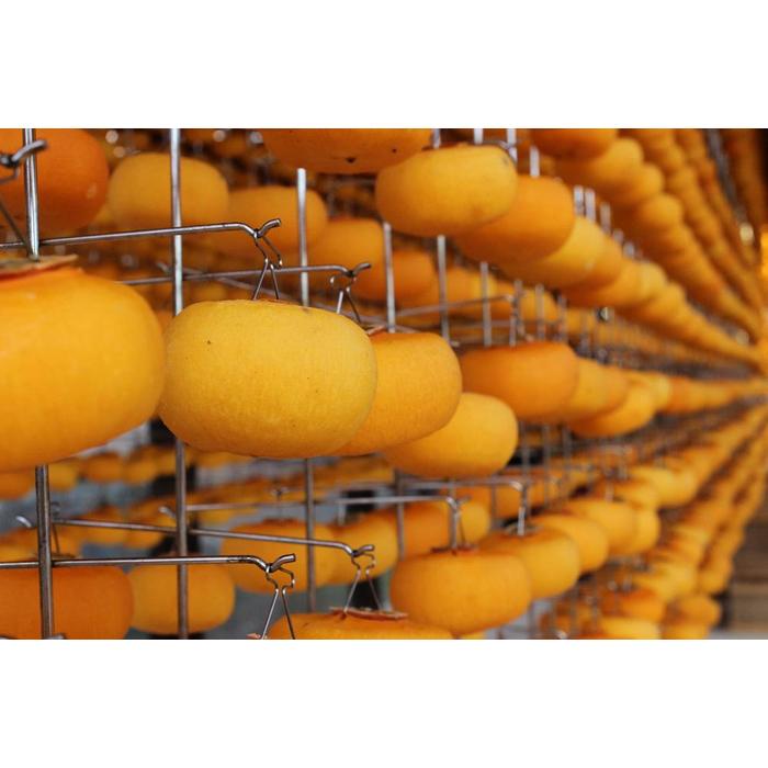 【ふるさと納税】【先行予約】佐渡・松丘農園の「種なし干し柿」300g（Lサイズ8個入り×6パック） サムネイル2