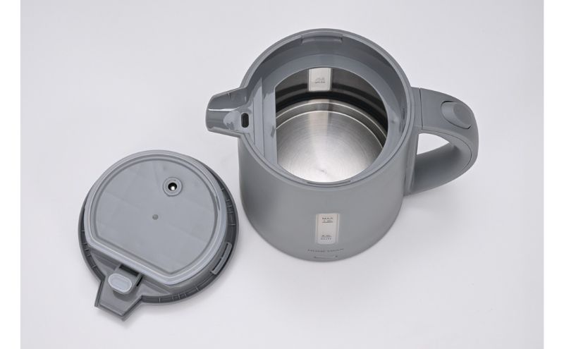 【ふるさと納税】転倒湯漏れ機能付き　電気ケトル1.0L　グレー　電化製品 キッチン用品 電気ケトル 空だき防止機能 こぼれにくい 卓上 サムネイル3