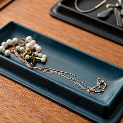 【ふるさと納税】colm レザートレイ　Mサイズ　ブラック　「立体成型で作った本革製トレイ」【1233169】 サムネイル3