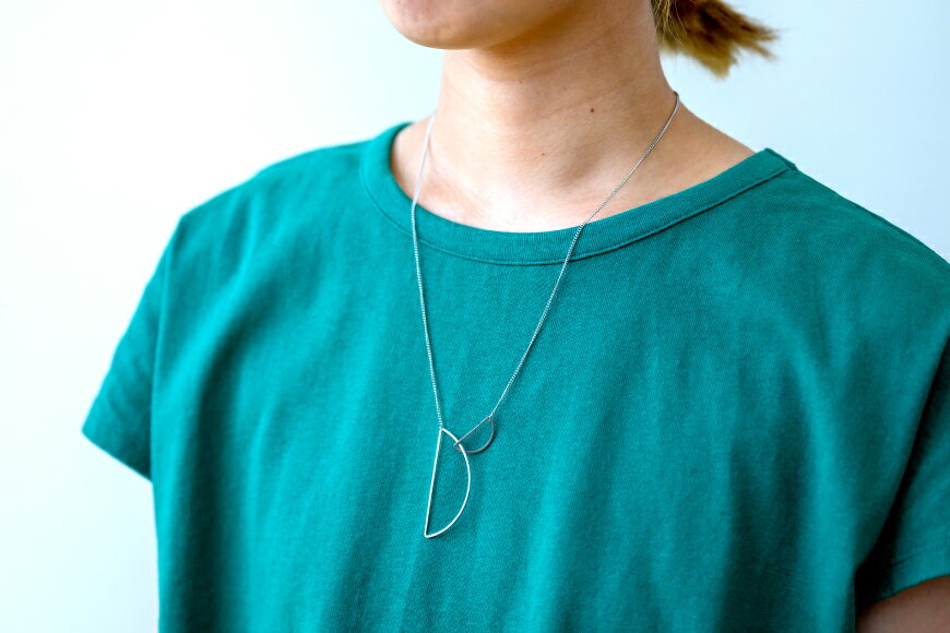 【ふるさと納税】アクセサリー Linked accessories 半円L ネックレス 1本 サージカルステンレス かぶれない 金属アレルギー対応 / 富山プレート / 富山県 上市町 [32280090] サムネイル2