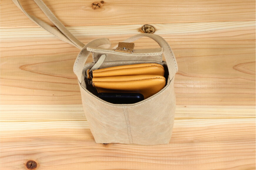 【ふるさと納税】 ポシェット [アトリエSASSA 富山県 朝日町 34310380] ショルダー ショルダーバッグ 鞄 かばん カバン 帆布 革 おしゃれ 手作り シンプル レザー サムネイル3