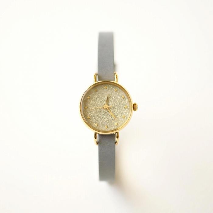 【ふるさと納税】はなもっこ こないろ 水晶に水金箔ちらし | 雑貨 日用品 時計 レディース腕時計 腕時計 レディース おしゃれ プレゼント ギフト 高級 ベルト 交換 軽量 化粧品 時計アクセサリー 防水 人おすすめ 送料無料 サムネイル2