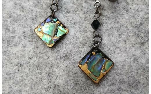 【ふるさと納税】【能登半島地震復興支援】金と貝の蒔絵イヤリング サムネイル2