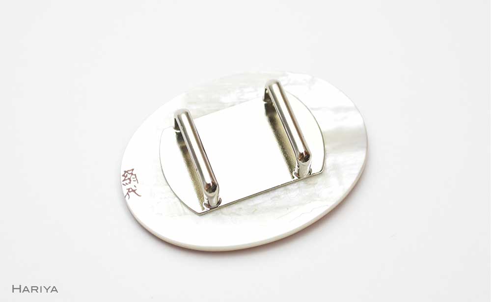 【ふるさと納税】デイジー蒔絵 白蝶貝帯留 デイジー 花 白蝶貝 漆塗り 漆 蒔絵 帯留 帯留め アクセサリー 和装 着物 和服 ギフト 伝統工芸 工芸品 国産 うるしアート能登半島地震復興支援 F6P-0325 サムネイル3