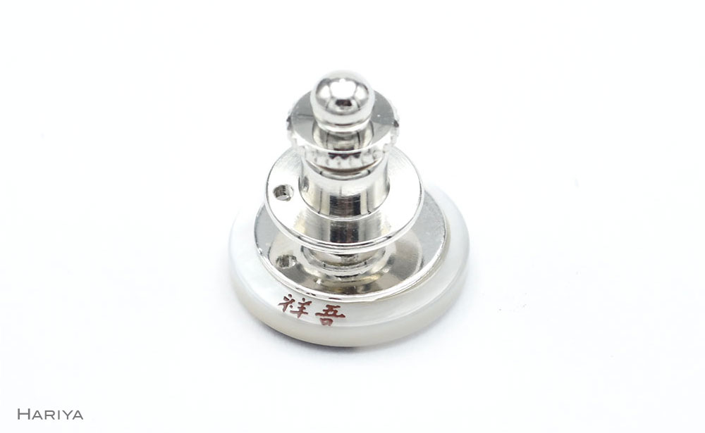 【ふるさと納税】ヤマセミ蒔絵 白蝶貝ピンブローチ 桐箱付き 蒔絵 漆 白蝶貝 ヤマセミ ハンドメイド ピンブローチ アクセサリー ギフト 伝統工芸 工芸品 国産 能登半島地震復興支援 F6P-1542 サムネイル3