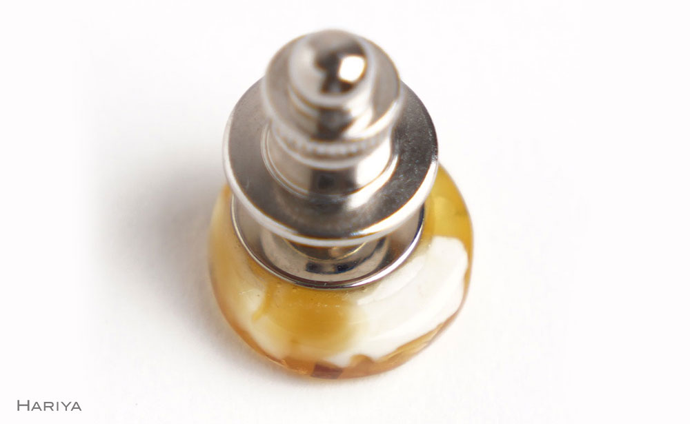 【ふるさと納税】トンボ蒔絵 琥珀ピンブローチ 桐箱付き 蒔絵 漆 琥珀 トンボ とんぼ ハンドメイド ピンブローチ アクセサリー ギフト 伝統工芸 工芸品 国産 能登半島地震復興支援 F6P-1557 サムネイル2