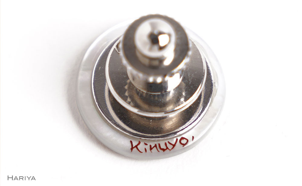 【ふるさと納税】サボテン蒔絵 ピンブローチ 桐箱付き 蒔絵 漆 蝶貝 サボテン ハンドメイド アクセサリー ギフト 伝統工芸 工芸品 国産 能登半島地震復興支援 F6P-1561 サムネイル3