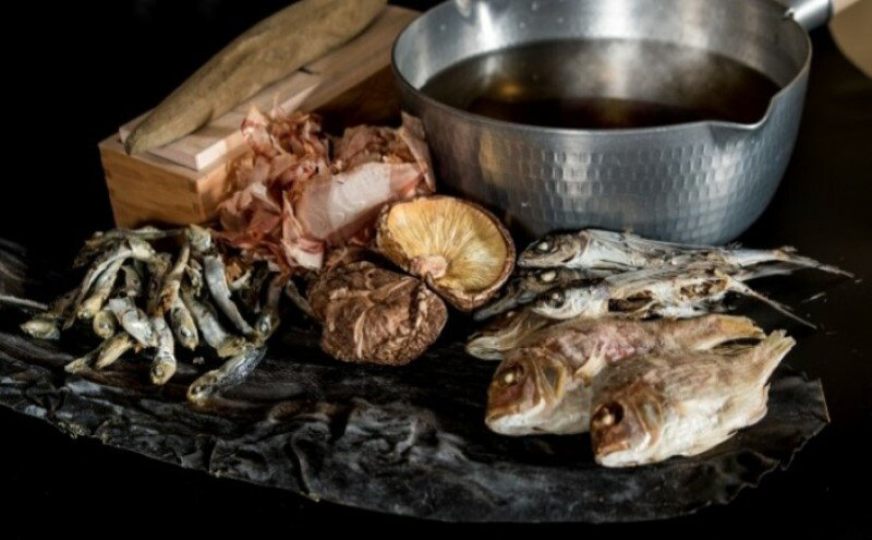 【ふるさと納税】だしパック（鰹） 調味料 日本料理 和食 ベース お出汁 鰹出汁 化学調味料無添加 上品 風味豊か 鰹だし 炊き込みご飯 だし茶づけ 煮物 風味 香り 食品 鰹 かつお カツオ 出汁 サムネイル3