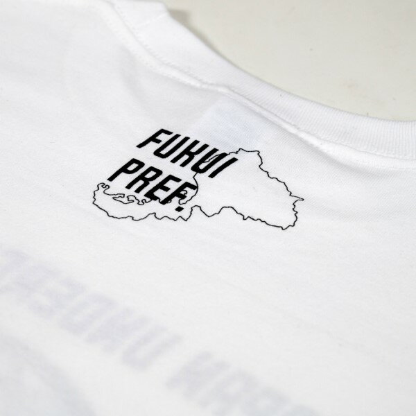 【ふるさと納税】福井市 マンホールTシャツ 白 Mサイズ / Tシャツ 白 ホワイト 福井 デザインマンホール マンホール アパレル ブランド M コットン100% 国内生産 送料無料 [A-101004] サムネイル2