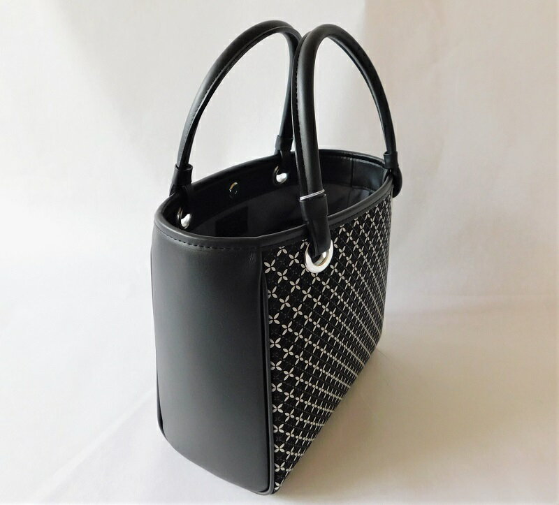 【ふるさと納税】鞄 バック 手提げ 印伝 鹿革 甲州印伝 そよか 革 工芸品 黒 白 k001-388 サムネイル3