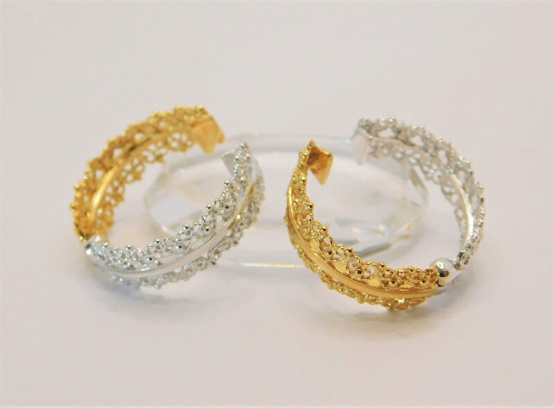 【ふるさと納税】＜ 甲府ジュエリー ＞ イヤリング ピアリング レディース ジュエリー アクセサリー シンプル シルバー リバーシブル 金 銀 金メッキ ロジウムメッキ フープ ギフト プレゼント 誕生日 贈り物 ラッピング ケース付 保証書付 k001-452 サムネイル2