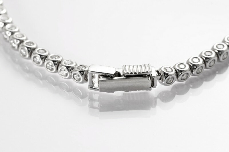 【ふるさと納税】＜ 甲府ジュエリー ＞ ブレスレット ダイヤモンド レディース アクセサリー シンプル K18 ホワイトゴールド トータル2.7カラット ギフト プレゼント 誕生日 ケース付 鑑別書付 保証書付 k001-504 サムネイル3