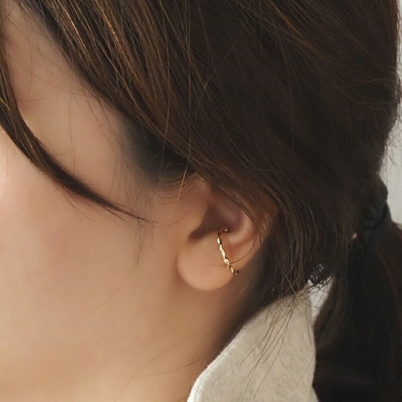 【ふるさと納税】＜ 甲府ジュエリー ＞ イヤーカフ レディース アクセサリー シンプル かわいい K18 イエローゴールド シンプル ギフト プレゼント 誕生日 ショッパー ケース 保証書付 k001-581 サムネイル2