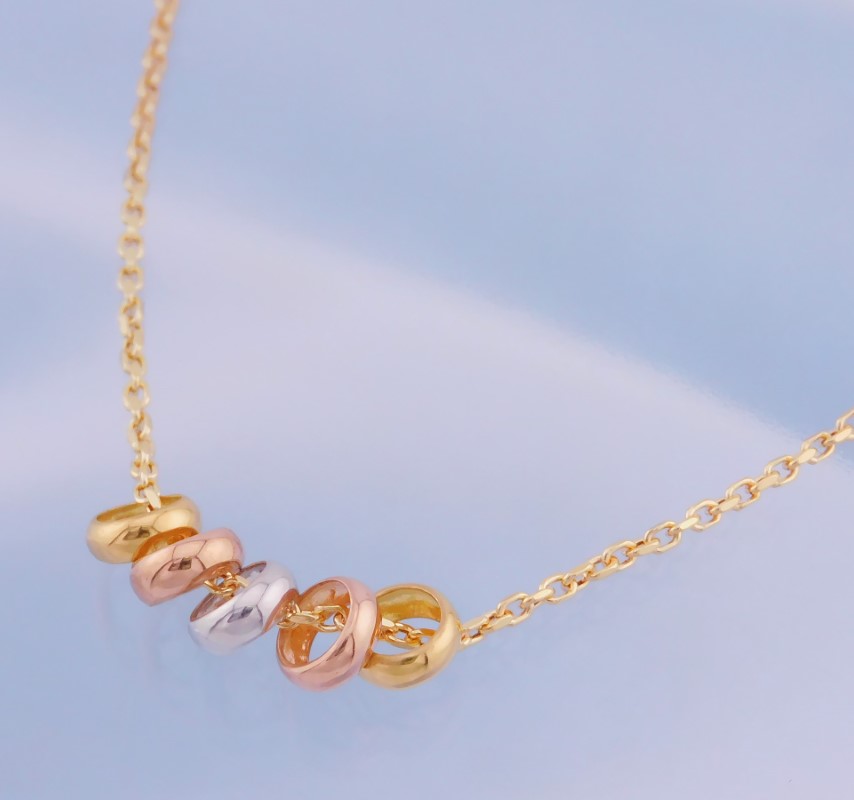 【ふるさと納税】＜ 甲府ジュエリー ＞ ネックレス ペンダント ジュエリー レディース アクセサリー K18 イエローゴールド ピンクゴールド ホワイトゴールド ラッキーリング ギフト プレゼント 保証書付 k001-667 サムネイル3