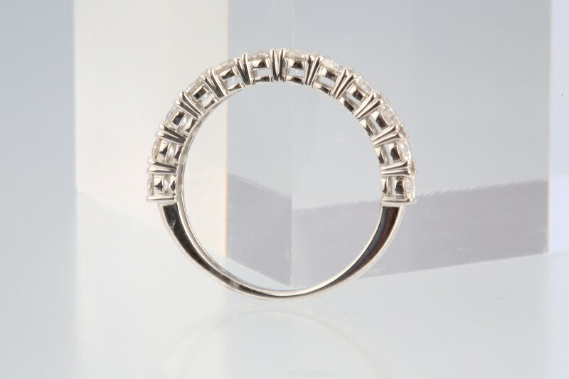 【ふるさと納税】＜ 甲府ジュエリー ＞ リング 指輪 レディース ダイヤモンド 1.00ct ジュエリー アクセサリー おしゃれ プラチナ Pt950 ハーフ エタニティ ジュエリーケース付 鑑別書付 保証書付 k101-065 サムネイル3
