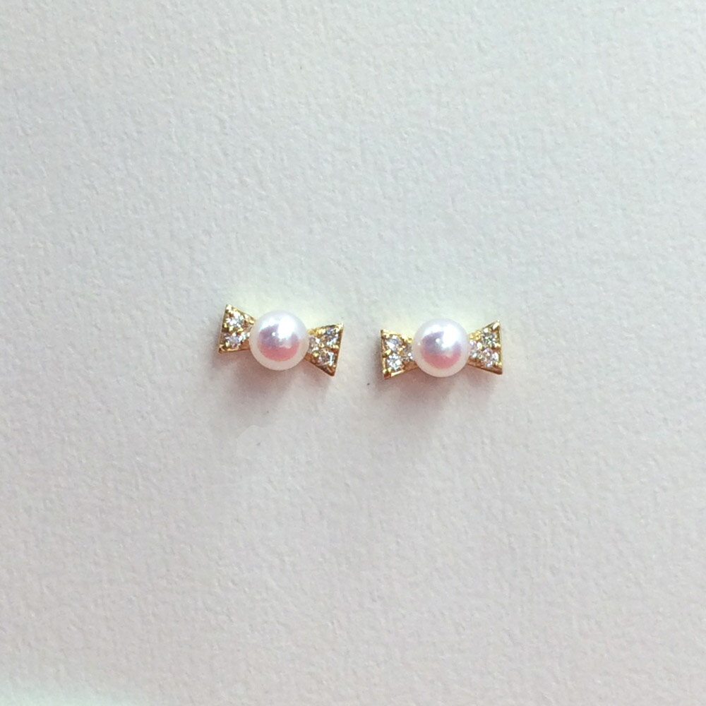 【ふるさと納税】＜ 甲府ジュエリー ＞ ピアス ジュエリー アクセサリー あこや真珠 リボン K18 イエローゴールド ダイヤモンド 0.12ct ギフトバック ジュエリーケース付 保証書付 k102-040 サムネイル2