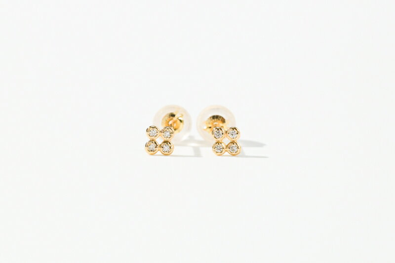【ふるさと納税】＜ 甲府ジュエリー ＞ ピアス ジュエリー レディース アクセサリー ダイヤモンド 計0.04ct 選べる地金 イエローゴールド プラチナ 繊細 モチーフ 普段使い シンプル ギフト プレゼント ジュエリーケース付 保証書付 k118-120 サムネイル2