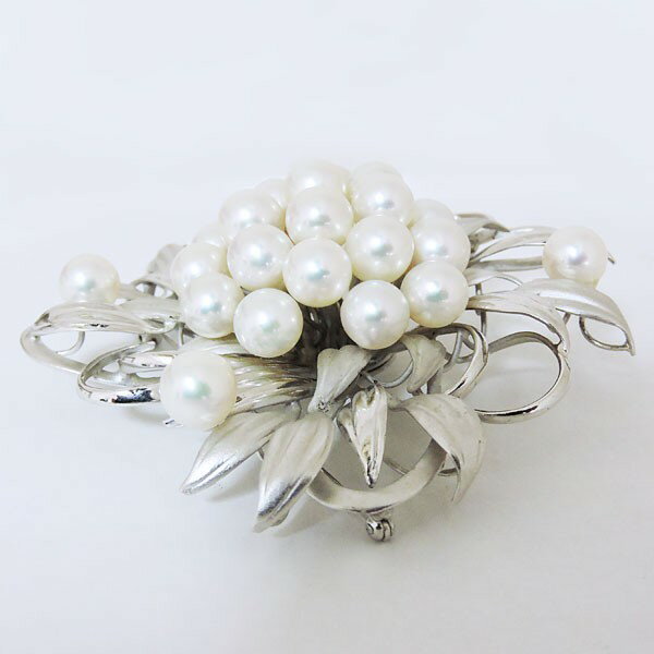【ふるさと納税】＜ 甲府ジュエリー ＞ ブローチ アコヤ あこや 本真珠 パール コサージュ レディース ジュエリー アクセサリー シルバー ギフト プレゼント 専用ケース付 刻印有 保証書付 k203-008 サムネイル3